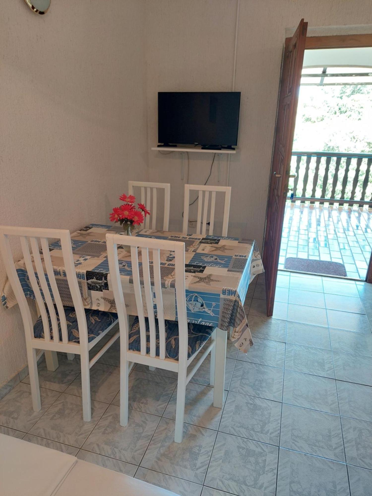 Apartments Delfin 珀塞达耶 外观 照片